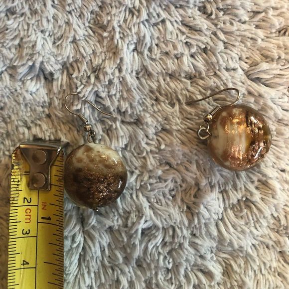 Handmade resin earrings - Picture 2 of 7